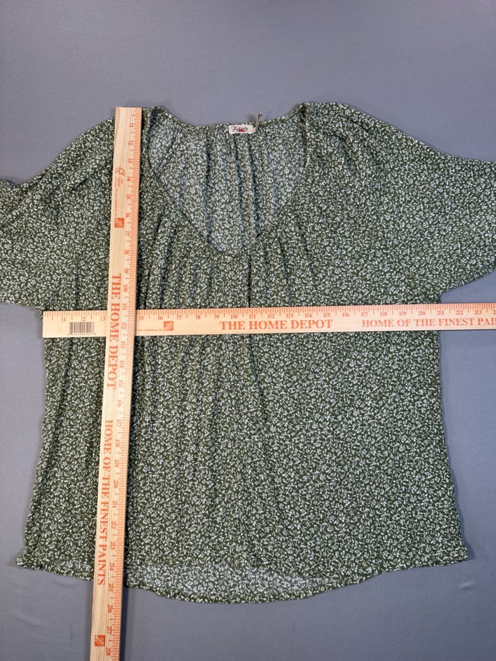 Faherty Amira Top, Ditsy Floral, Flowy V-Neck, Elbow Sleeve- Womens Large - Picture 12 of 14